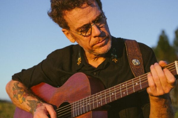 Nando Reis de volta ao palco da casa de shows Ribalta !