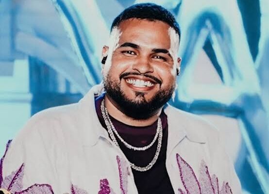 Cantor Yan brilha ao lado de Ludmilla e Sorriso Maroto em grandes shows no Rio de Janeiro