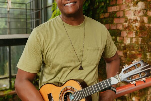 Charlles André comanda Tô de Rolê & Convidados no Centro Cultural Tia Doca, em especial ao Dia dos Namorados