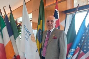 Cesar Romão realiza palestra no Rotary Club São Paulo Barra Funda