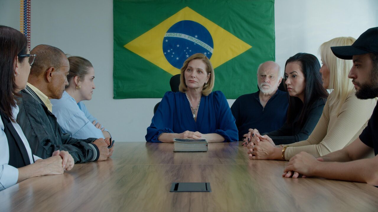 Os atores Alexandra Richter e Jayme Periard serão os protagonistas do longa Rede Paralela, sob a direção e roteiro de Igor Moreira