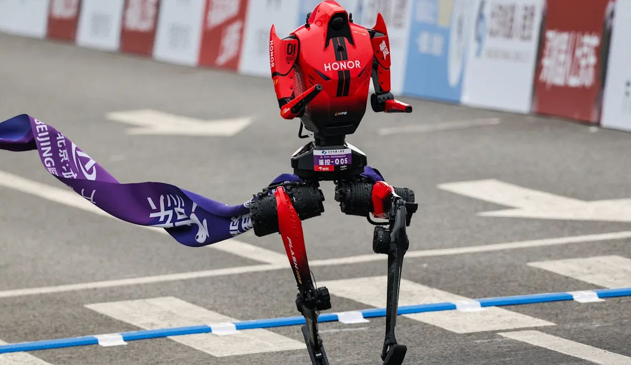 O Fim do Fôlego Humano? Robô da Honor bate recorde mundial de meia-maratona e redesenha o mercado de defesa
