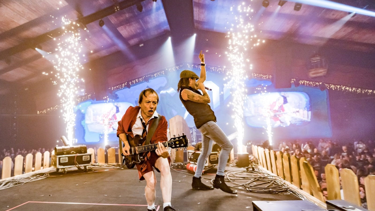 AC/DC UK no Brasil para tour por 12 cidades