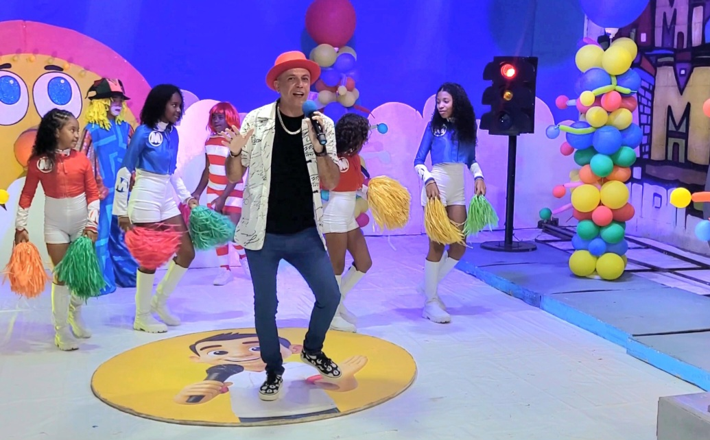 Do funk melody ao R&B: Fabrício Moreno antecipa novo hit no “Show Marques”